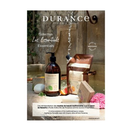 Showcard "Les Essentials" (30 x 42 cm) Zweisprachig (FR-EN)